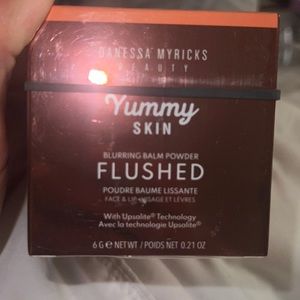 Brand new DANESSA MYRICKS yummy skin blurring balm powder